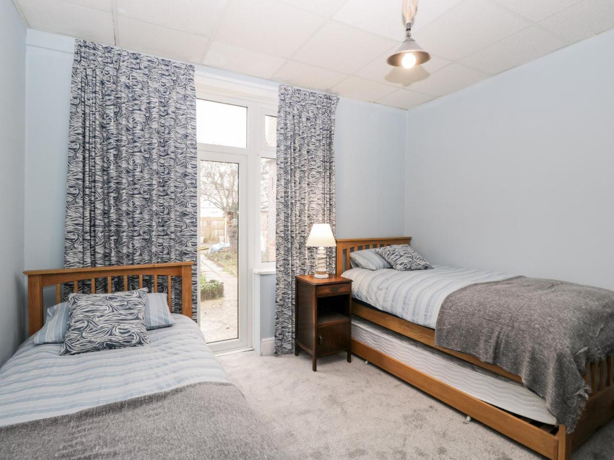 Molly'S Place Bornemouth Extérieur photo